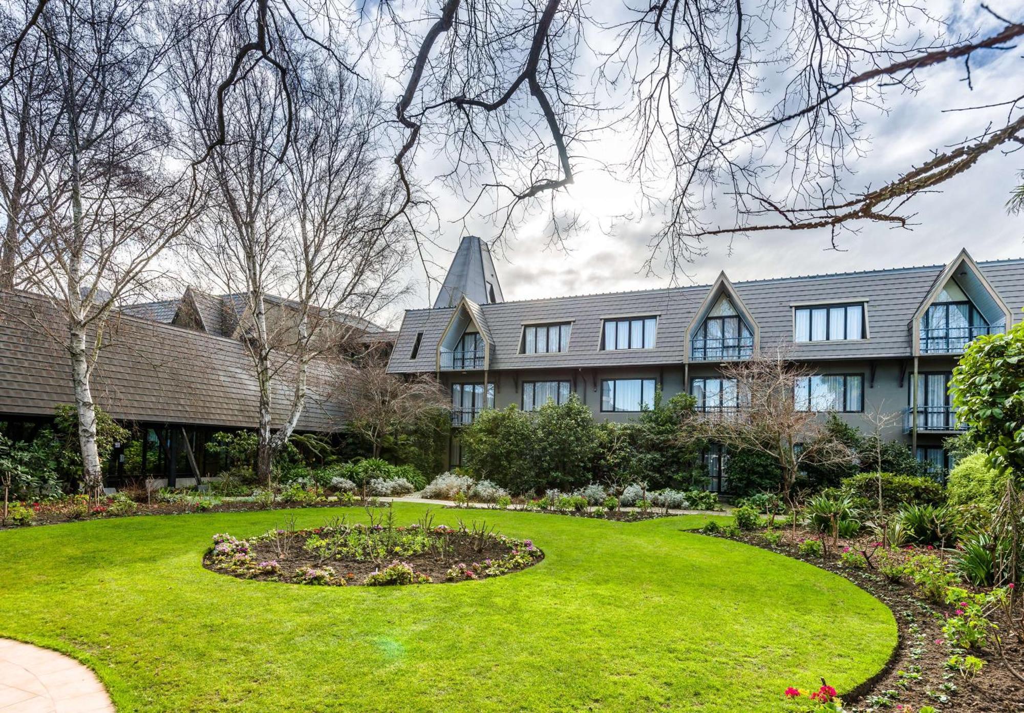 Chateau On The Park - Christchurch, A Doubletree By Hilton Extérieur photo